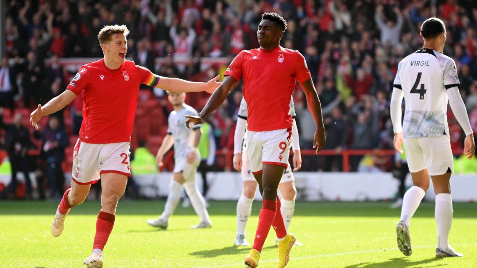 故事是许多 故事是许多